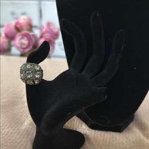 Vintage-Inspired Silver Crystal Ring